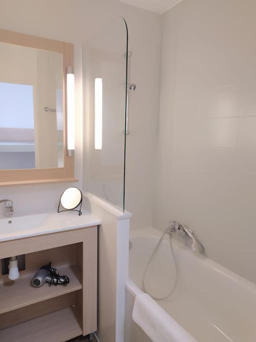 Ideal Saint Raphael Piscine Clim Parking Apartment Luaran gambar