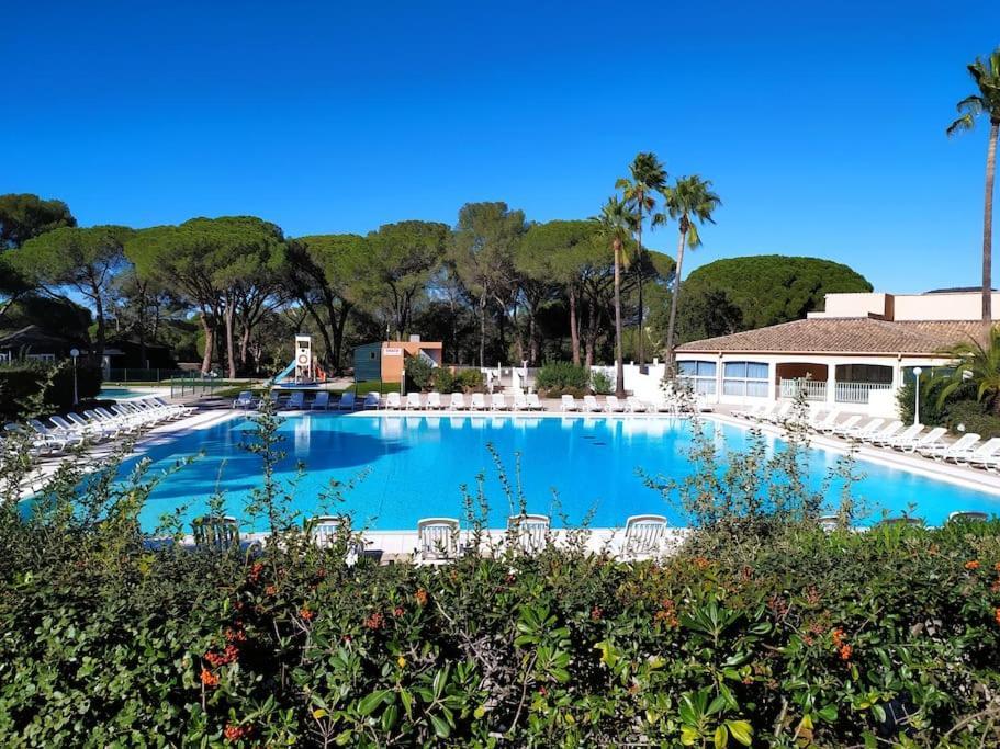 Ideal Saint Raphael Piscine Clim Parking Apartment Luaran gambar